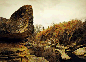 Rocas en río guadalope de Castelserás